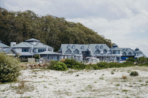 Anchorage Port Stephens - Accommodation Resorts 4