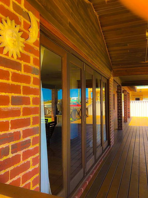 The Compass Beach House - Accommodation Resorts 7