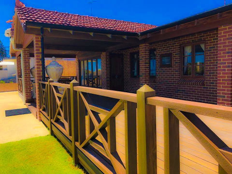 The Compass Beach House - Accommodation Resorts 2