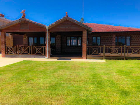 The Compass Beach House - Accommodation Resorts 4