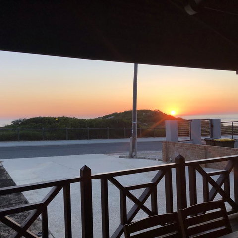 The Compass Beach House - Accommodation Resorts 9