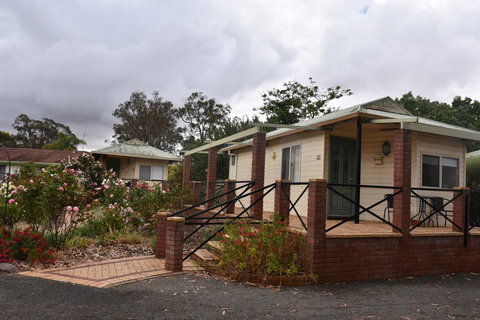 Mount Barker Valley Views Motel & Chalets, Western Australia - Accommodation Resorts 30