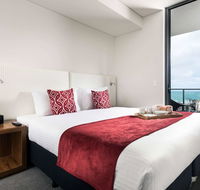 Ramada by Wyndham VetroBlu Scarborough Beach - Accommodation Resorts
