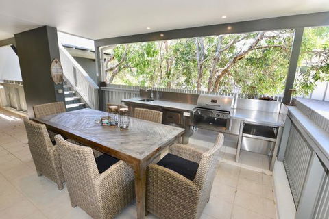 East On Byron - Accommodation Resorts 11