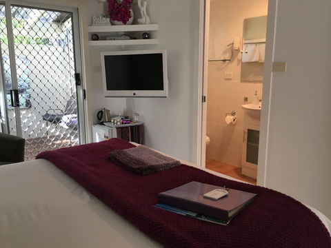 Nelson Bay Bed & Breakfast - Accommodation Resorts 21