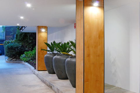 Hotel Nelson - Accommodation Resorts 24