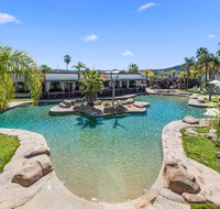 Quality Resort Siesta - Accommodation Resorts