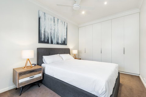 Kensington Self-Contained Modern House (89BROM) - Accommodation Resorts 13