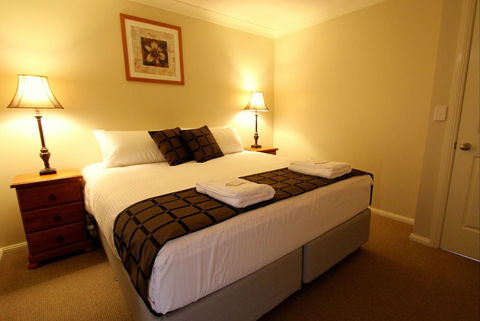 Colonial Court Villas - Accommodation Resorts 24