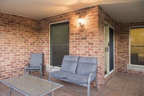 Colonial Court Villas - Accommodation Resorts 3