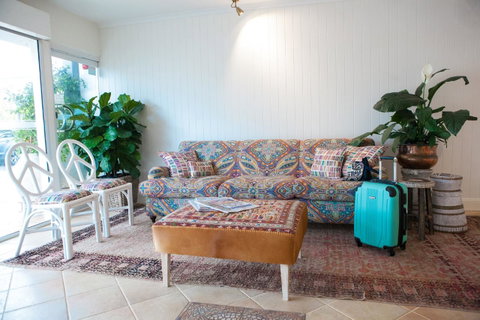 The Lord Byron - Accommodation Resorts 19
