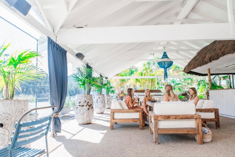 The Lord Byron - Accommodation Resorts 24