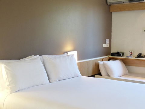 Ibis Thornleigh - Accommodation Resorts 21