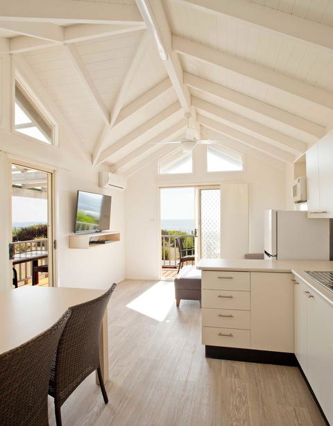 Blue Lagoon Beach Resort - Accommodation Resorts 28