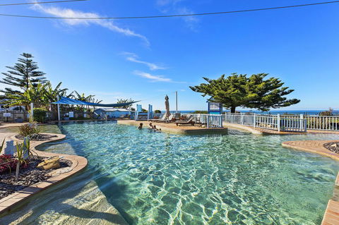 Blue Lagoon Beach Resort - Accommodation Resorts 5