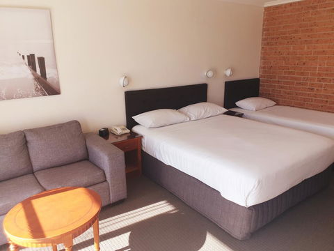 Marina Resort - Accommodation Resorts 39