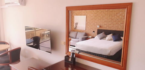 Marina Resort - Accommodation Resorts 12