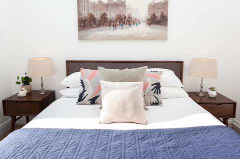 Stylish Apartment With Garage Near Bondi Beach - Accommodation Resorts 7