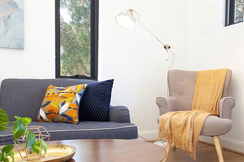 Stylish Apartment With Garage Near Bondi Beach - Accommodation Resorts 13