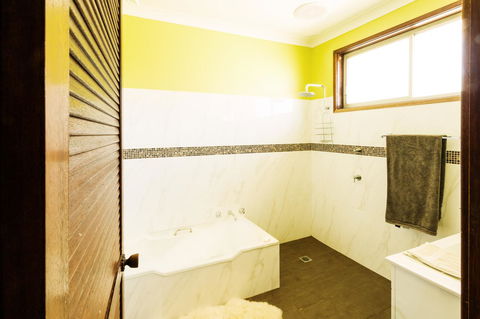 Coal D\' Vine VIEW - Cessnock NSW - Accommodation Resorts 9