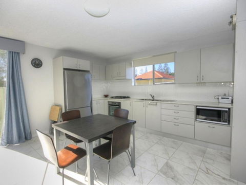 45 Wharf Street - Whole House - Accommodation Resorts 3