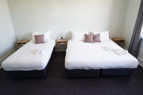 Rosehill Hotel - Accommodation Resorts 2