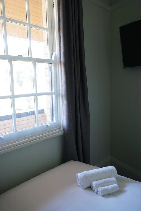 Rosehill Hotel - Accommodation Resorts 24