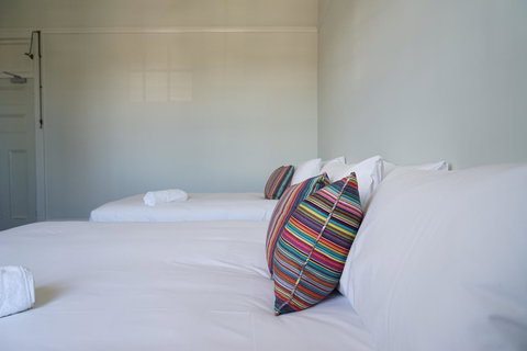 Rosehill Hotel - Accommodation Resorts 3