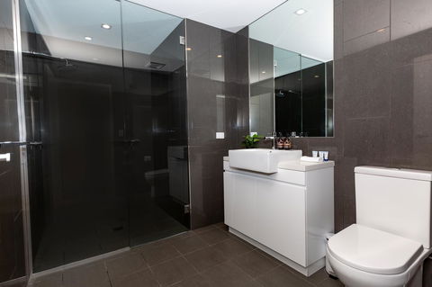 Brand New Executive Apartment - Accommodation Resorts 16