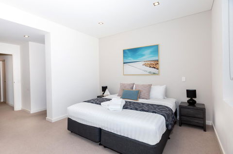 Brand New Executive Apartment - Accommodation Resorts 9