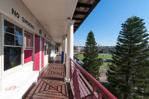 Mad Monkey Hostel Coogee Beach - Accommodation Resorts 35