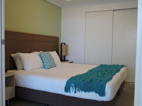 BASE Holidays - Ettalong Beach Premium Apartments - Accommodation Resorts 15