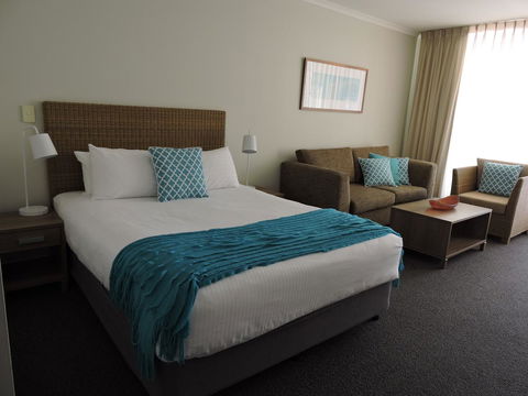 BASE Holidays - Ettalong Beach Premium Apartments - Accommodation Resorts 11