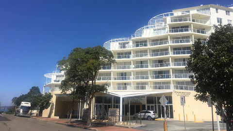 BASE Holidays - Ettalong Beach Premium Apartments - Accommodation Resorts 0