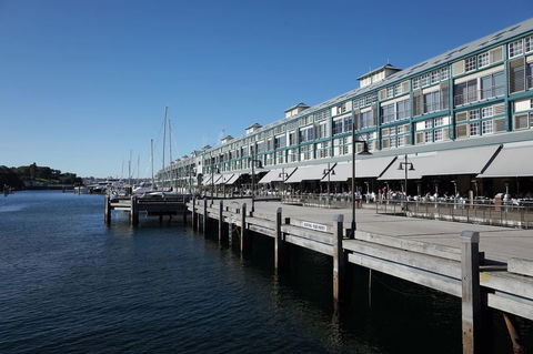 Waterfront Apartment On Sydney Harbour - Accommodation Resorts 11