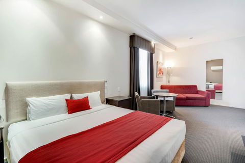 Prince Of Wales Hotel - Accommodation Resorts 0