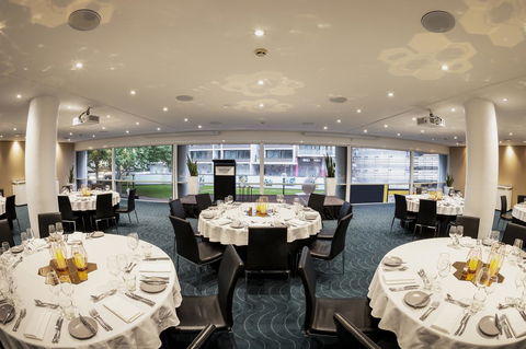 Novotel Sydney Darling Square - Accommodation Resorts 23