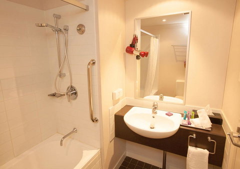 Wine Country Motor Inn - Accommodation Resorts 34