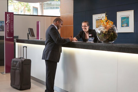 Mercure Sydney - Accommodation Resorts 24