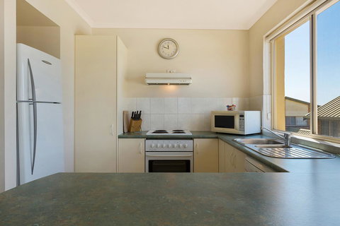 Baywatch Apartments Merimbula - Accommodation Resorts 18