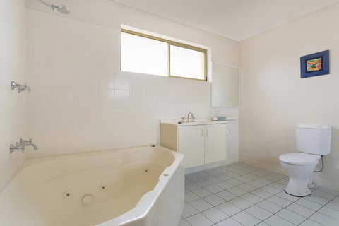 Baywatch Apartments Merimbula - Accommodation Resorts 15