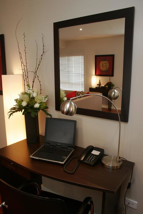 Encore Apartments - Accommodation Resorts 7