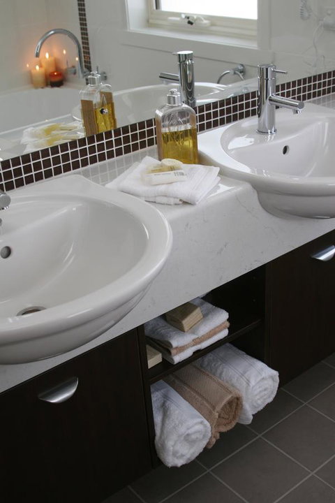 Encore Apartments - Accommodation Resorts 10