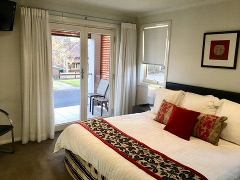 Encore Apartments - Accommodation Resorts 4