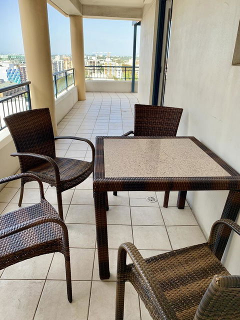 Castle Serviced Apartments - Accommodation Resorts 9