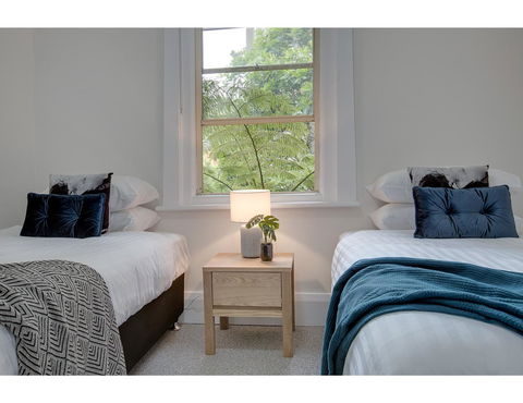 Large, Stylish And Quiet Penthouse Steps From Surf - Accommodation Resorts 18