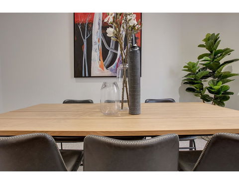 Large, Stylish And Quiet Penthouse Steps From Surf - Accommodation Resorts 14