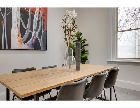 Large, Stylish And Quiet Penthouse Steps From Surf - Accommodation Resorts 5