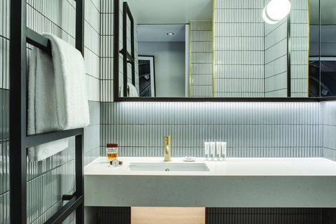 Vibe Hotel Sydney Darling Harbour - Accommodation Resorts 3