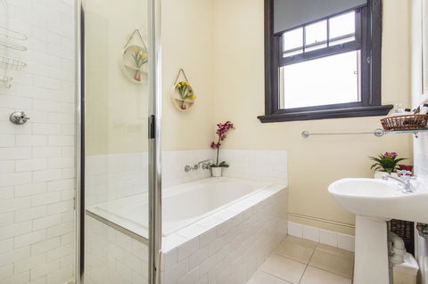 Sydney Harbour Bed And Breakfast - Accommodation Resorts 16